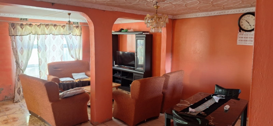 6 Bedroom Property for Sale in Mdantsane Nu 17 Eastern Cape